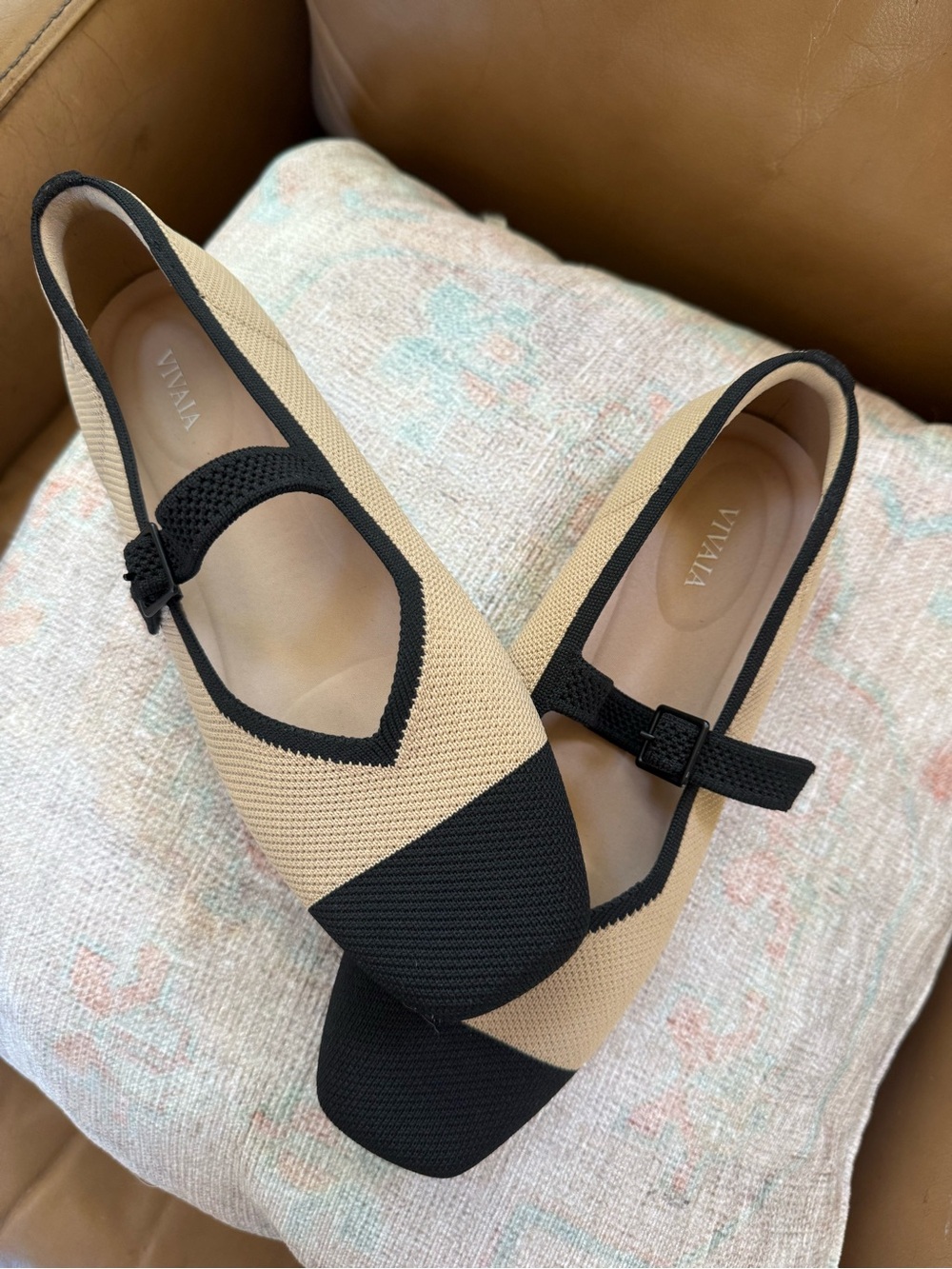 VIVA Two-Tone Beige and Black Mary Jane Slingback Flats